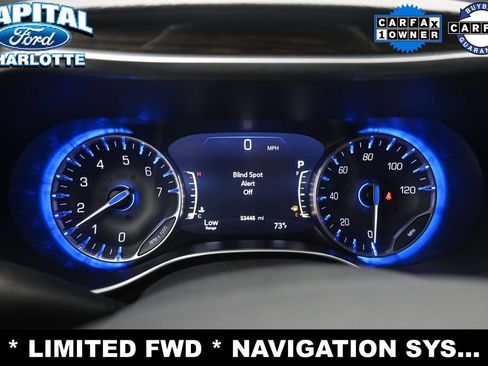 Used 2024 Chrysler Pacifica Limited FWD image 16
