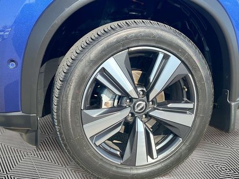 Used 2023 Nissan Rogue Platinum w/ Platinum Premium Package image 32