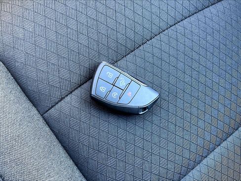 Used 2025 GMC Sierra 2500 SLE w/ SLE Convenience Package image 26