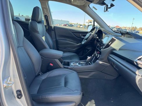 Used 2022 Subaru Forester Touring image 17