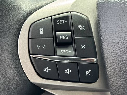 New 2026 Ford Explorer Active RWD image 26