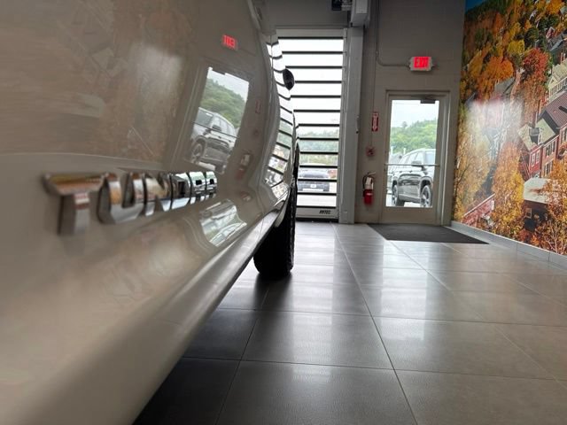 Used 2020 Toyota Tundra SR5 AWD/4WD image 17