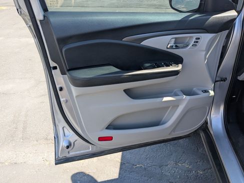 Used 2022 Honda Pilot Special Edition image 14