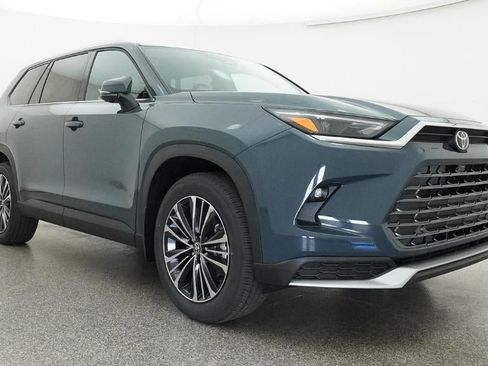 New 2026 Toyota Grand Highlander AWD Hybrid image 29