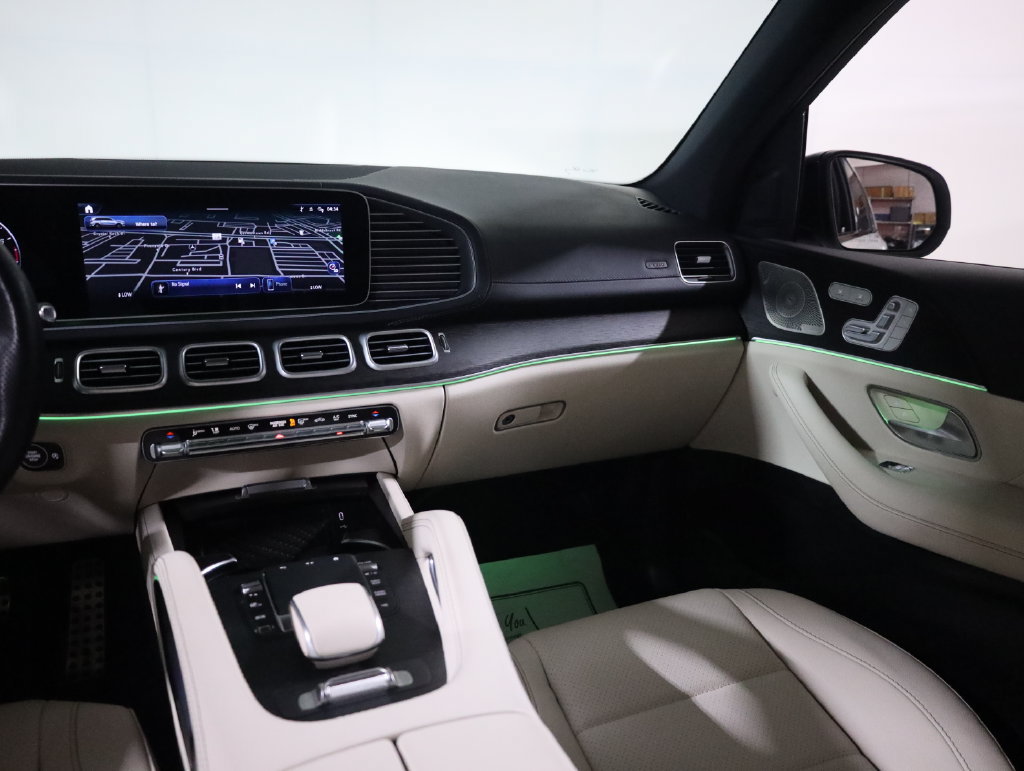 Used 2025 Mercedes-Benz GLS 450 4MATIC w/ AMG Line Exterior image 52