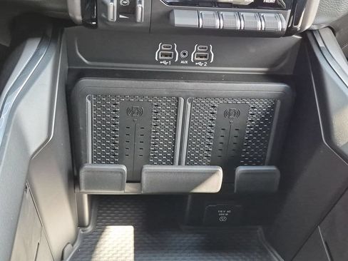 New 2027 RAM 2500 Laramie w/ Night Edition AWD/4WD image 26