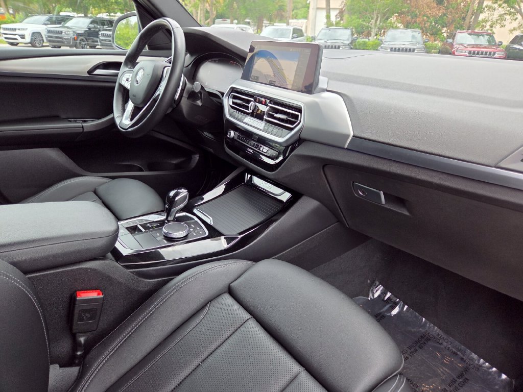 Used 2024 BMW X3 sDrive30i w/ Convenience Package RWD image 14