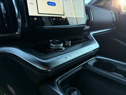 New 2025 Ford Expedition Platinum w/ Stealth Performance Package image 18