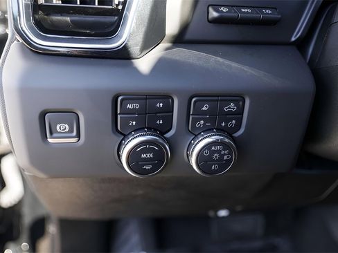 Certified 2025 GMC Sierra 1500 Denali Ultimate image 18