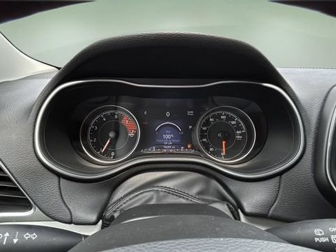 Used 2021 Jeep Cherokee Latitude Lux w/ Sun & Sound Group FWD image 15
