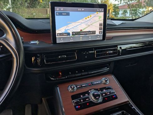 Used 2023 Lincoln Aviator Reserve image 19