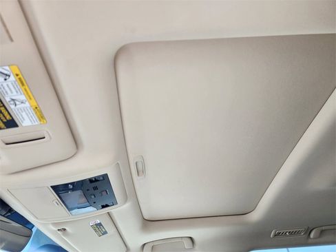 Used 2020 Lexus LX 570 4WD w/ Luxury Package image 25