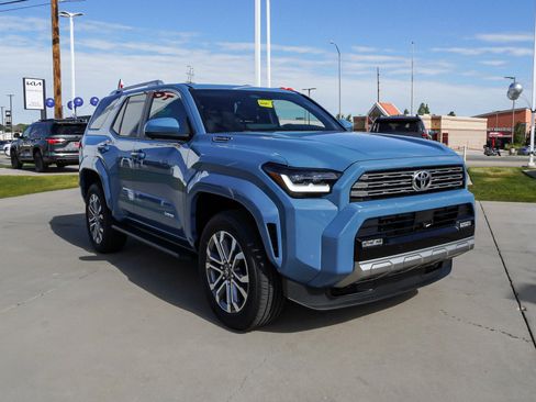 New 2026 Toyota 4Runner Limited AWD/4WD image 2