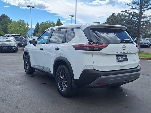 Used 2023 Nissan Rogue S image 5