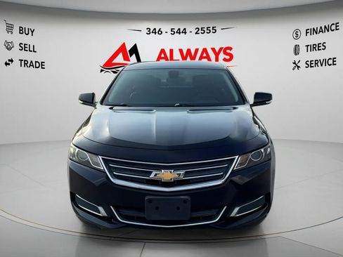 Used 2017 Chevrolet Impala LT FWD image 2