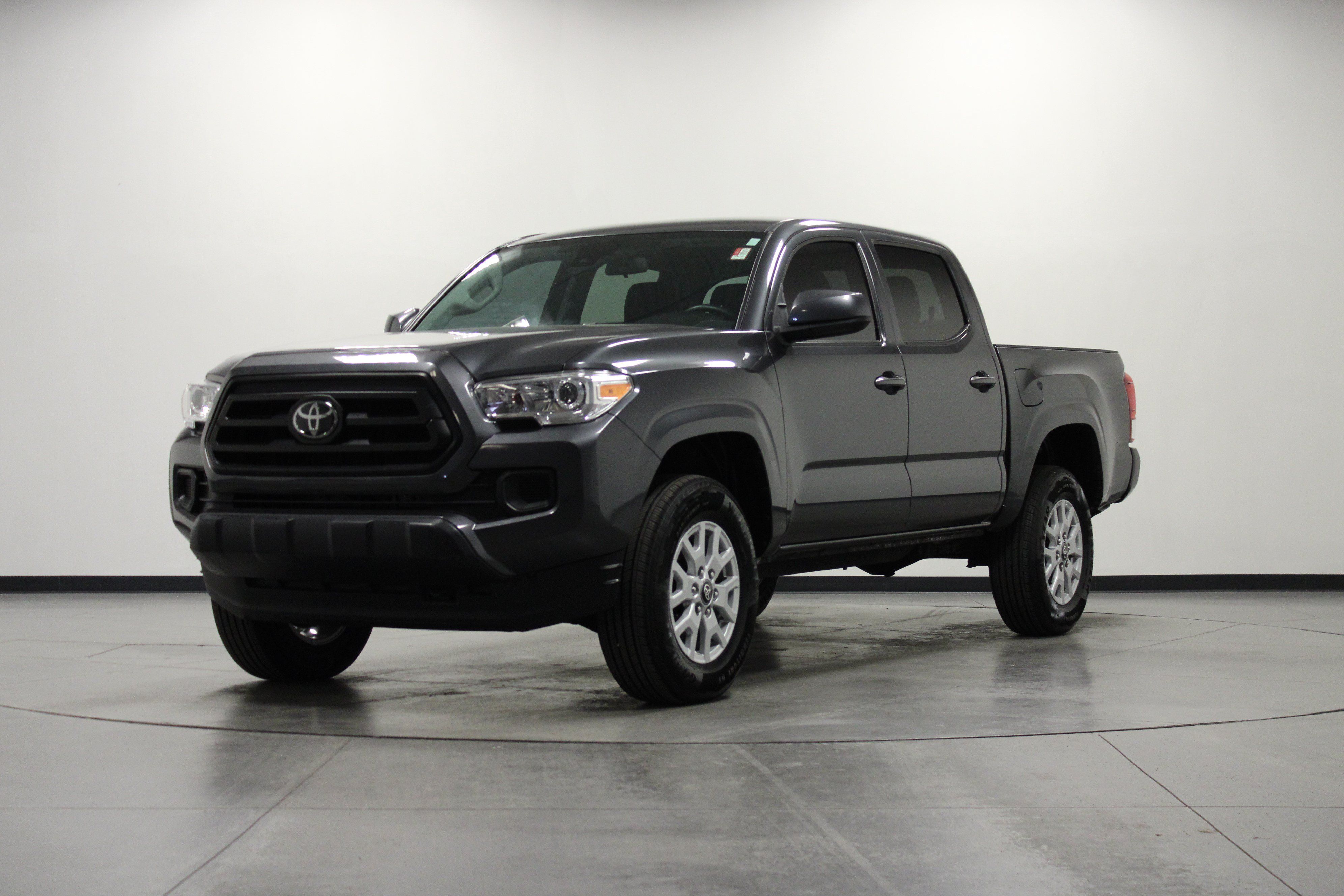 Used 2023 Toyota Tacoma SR RWD image 8