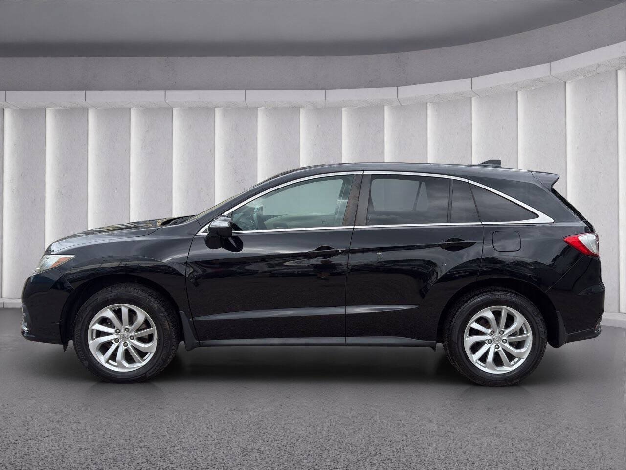 Used 2016 Acura RDX w/ Technology Package AWD/4WD image 2