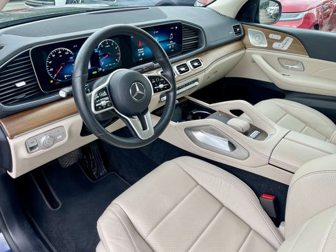 Used 2021 Mercedes-Benz GLS 450 4MATIC image 13