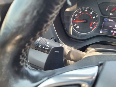 Used 2022 Chevrolet Camaro LT image 21