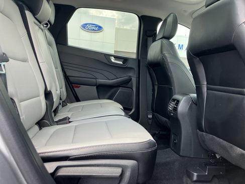 Used 2024 Ford Escape Platinum AWD/4WD image 34