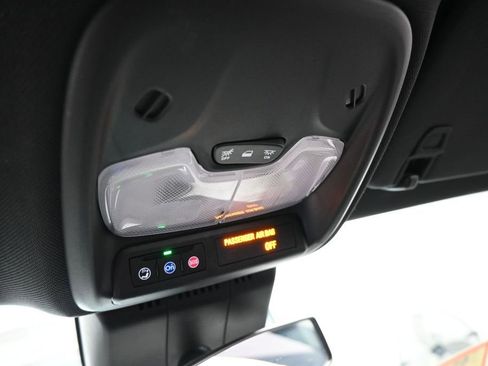 Used 2023 Chevrolet Colorado LT RWD image 29