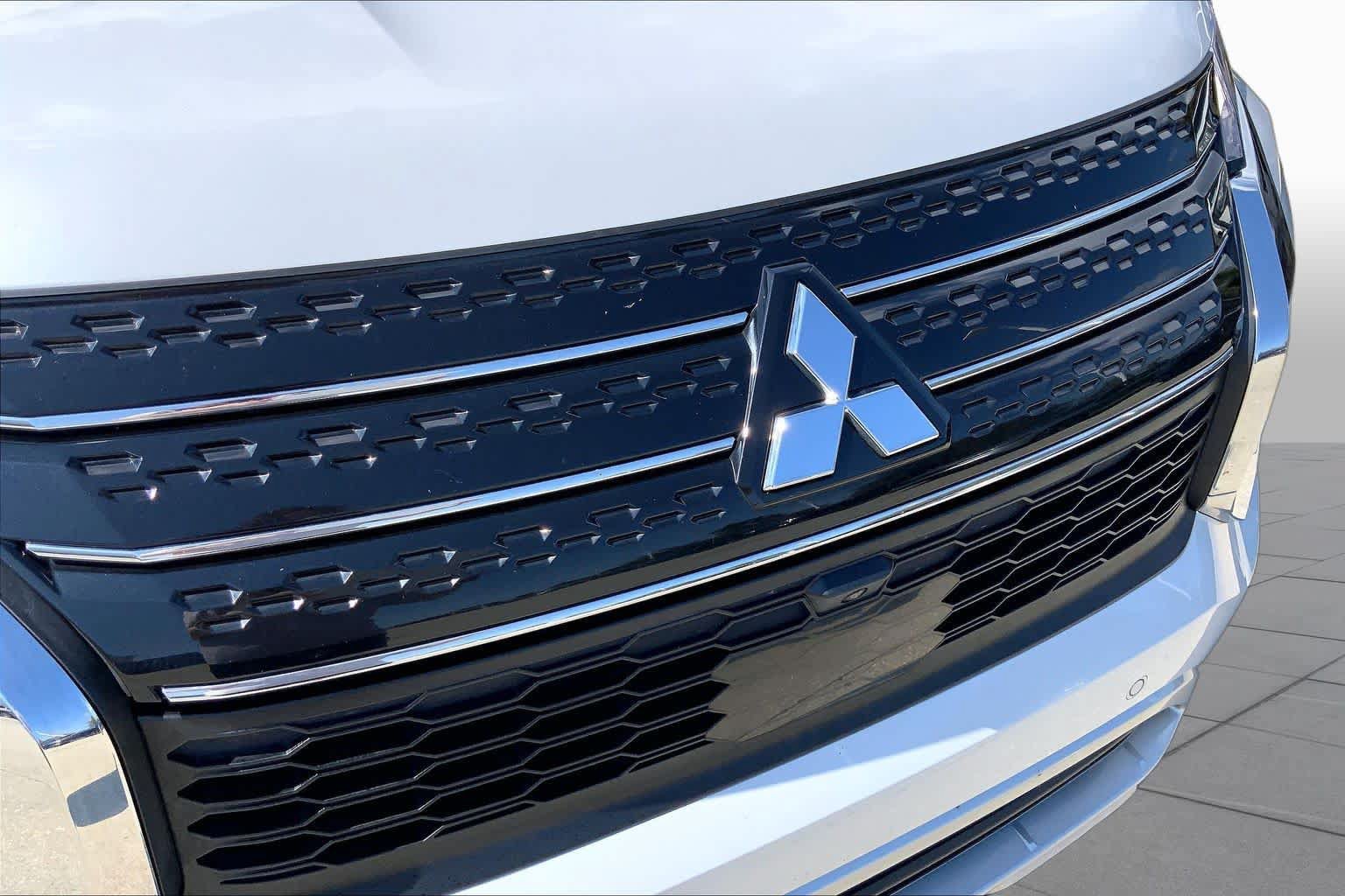 Used 2024 Mitsubishi Outlander SE FWD image 30