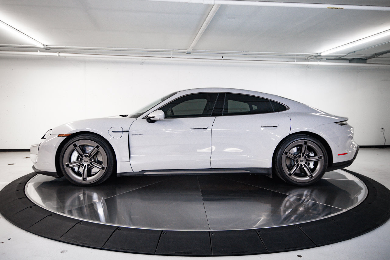Certified 2025 Porsche Taycan Turbo AWD/4WD image 2