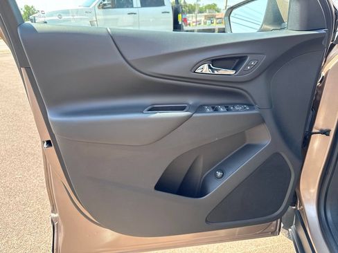 Used 2019 Chevrolet Equinox LT FWD image 12