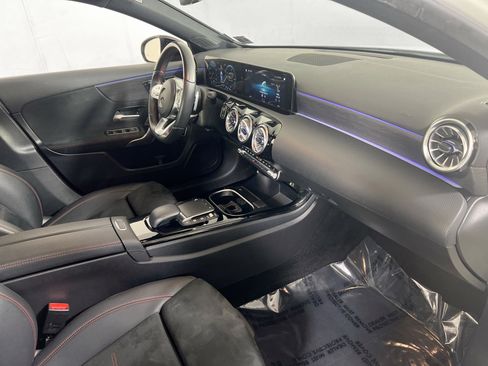 Used 2022 Mercedes-Benz A 220 4MATIC image 28