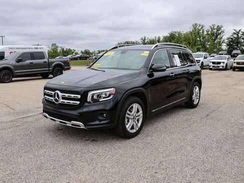 Used 2021 Mercedes-Benz GLB 250 image 11