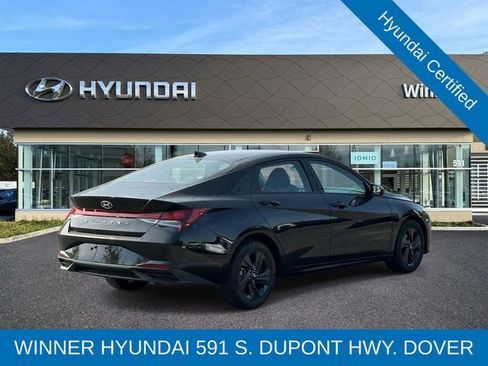 Certified 2023 Hyundai Elantra SEL w/ Preferred Accessory Package FWD image 5