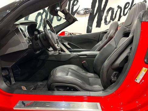 Used 2018 Chevrolet Corvette Stingray Convertible w/ 3LT Preferred Equipment Group RWD image 11