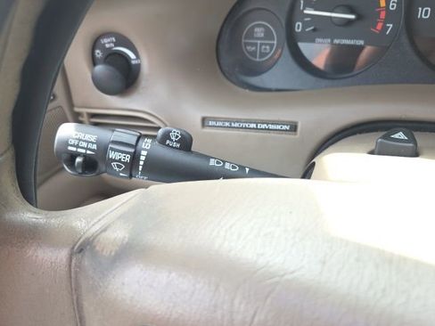 Used 1999 Buick Century Custom image 23