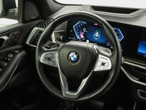 Used 2024 BMW X7 xDrive40i w/ Executive Package AWD/4WD image 15