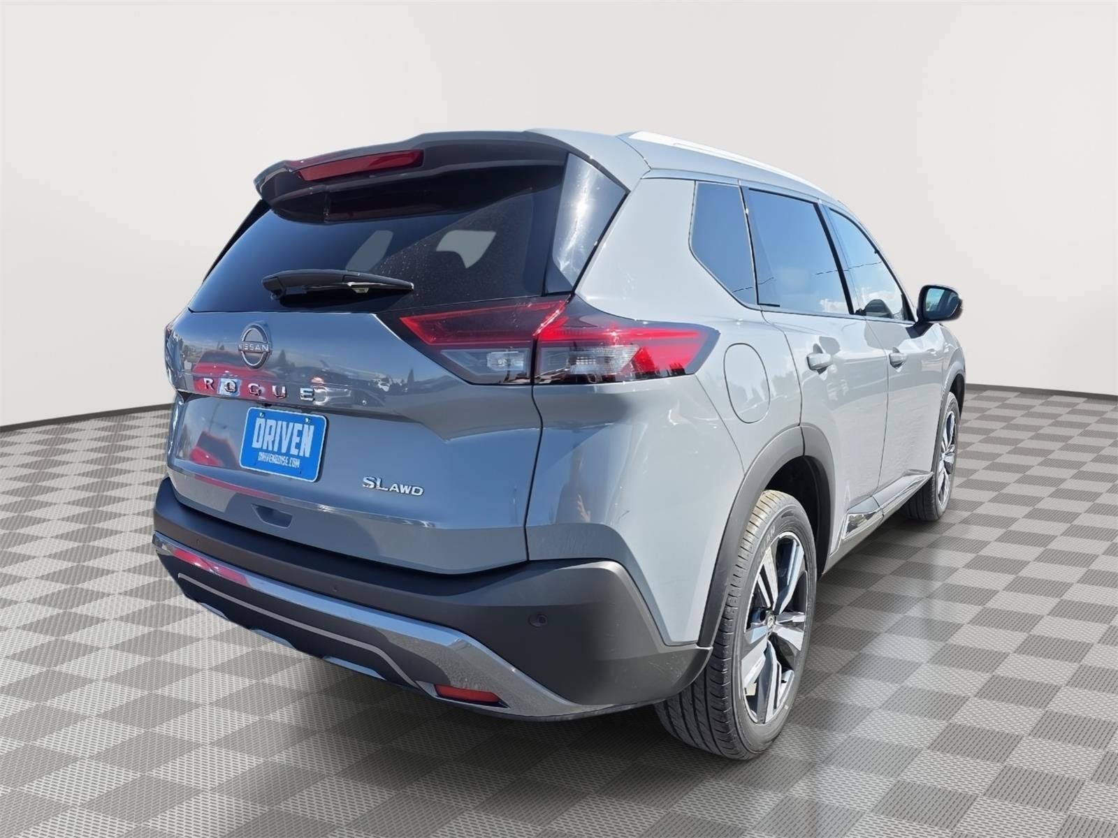 Used 2023 Nissan Rogue SL AWD/4WD image 4