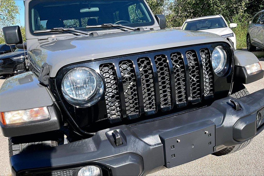 Used 2021 Jeep Gladiator Sport AWD/4WD image 39