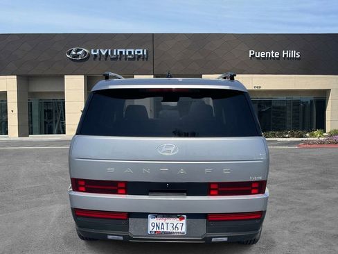 Used 2024 Hyundai Santa Fe SEL FWD image 5