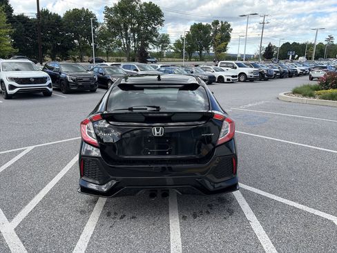 Used 2017 Honda Civic Sport image 5