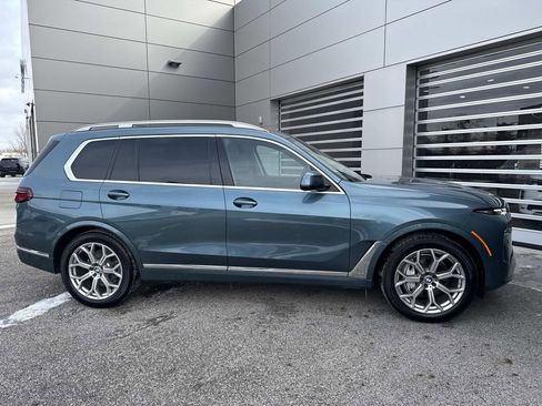 Used 2023 BMW X7 xDrive40i w/ Premium Package image 9