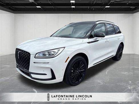 Used 2023 Lincoln Corsair Reserve w/ Equipment Group 202A AWD/4WD image 1