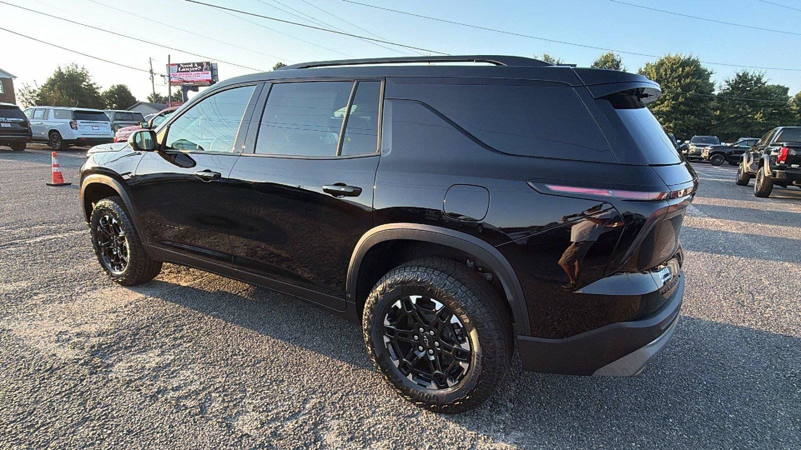 New 2027 Chevrolet Traverse Z71 w/ Driver Confidence Package AWD/4WD image 9