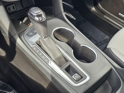 Used 2018 Chevrolet Equinox Premier AWD/4WD image 34