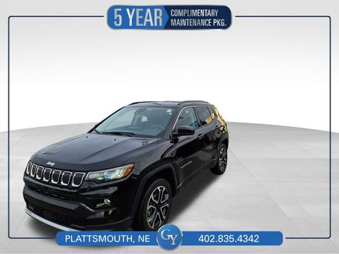 Used 2022 Jeep Compass Limited image 1