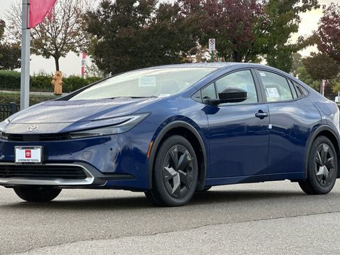 New 2026 Toyota Prius Plug-In Hybrid FWD image 7