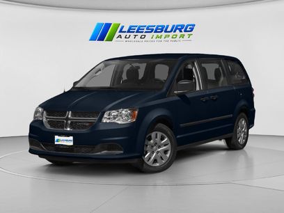 Used 2016 Dodge Grand Caravan American Value Package w/ UConnect Hands-Free Group