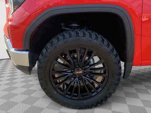 Used 2024 GMC Sierra 1500 SLE image 5