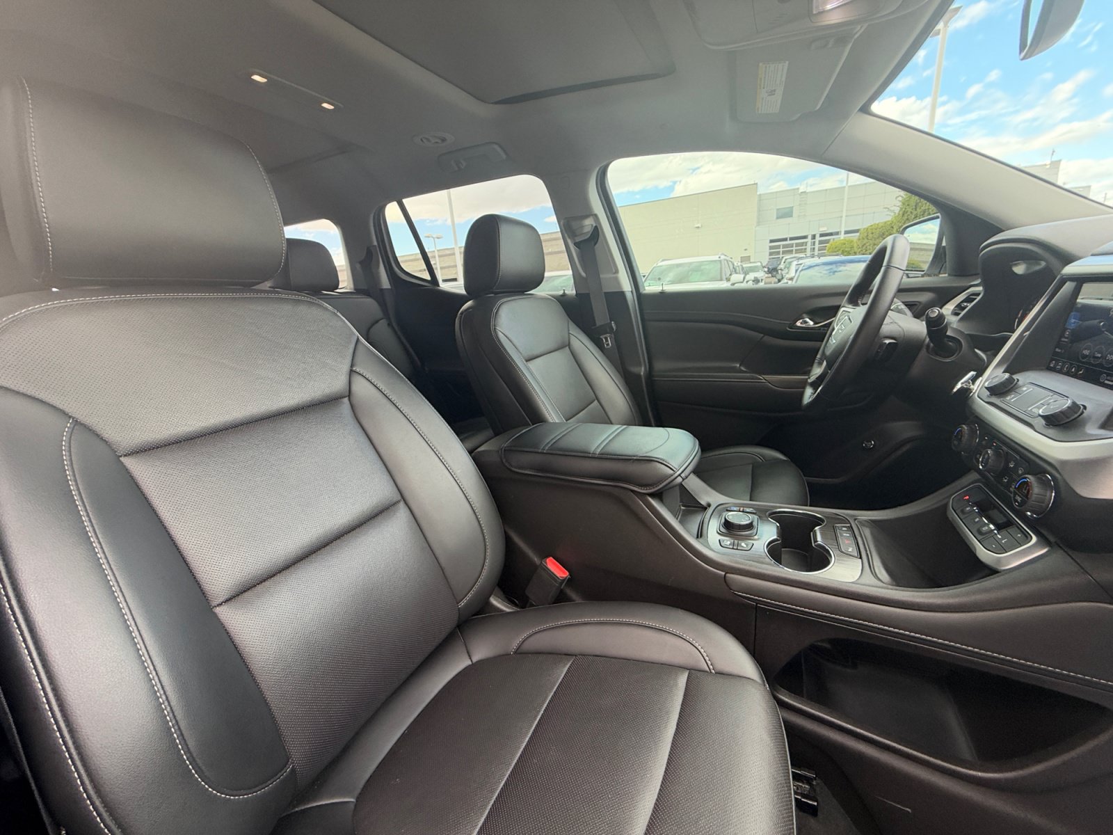 Used 2022 GMC Acadia SLT w/ Technology Package AWD/4WD image 19