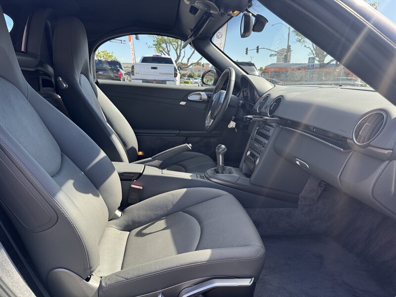 Used 2008 Porsche Boxster RWD image 33