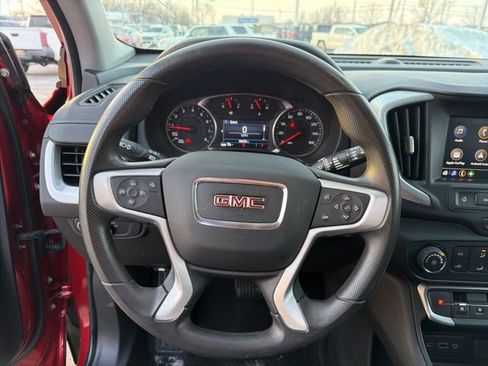 Used 2024 GMC Terrain SLE w/ LPO, Floor Liner Package image 20