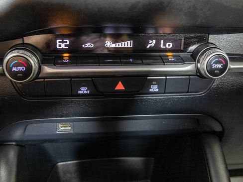 Used 2020 MAZDA MAZDA3 Sedan w/ Select Package FWD image 24